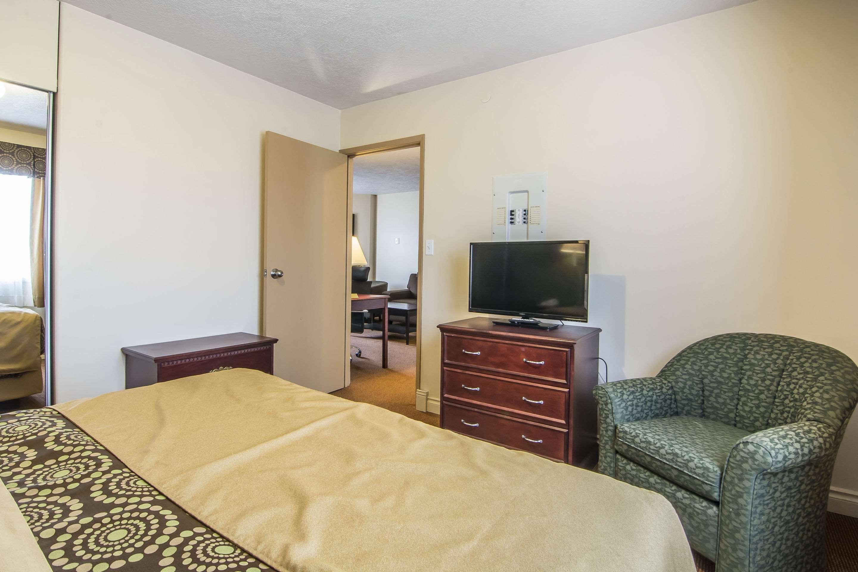 Econo Lodge Inn & Suites High Level Zewnętrze zdjęcie