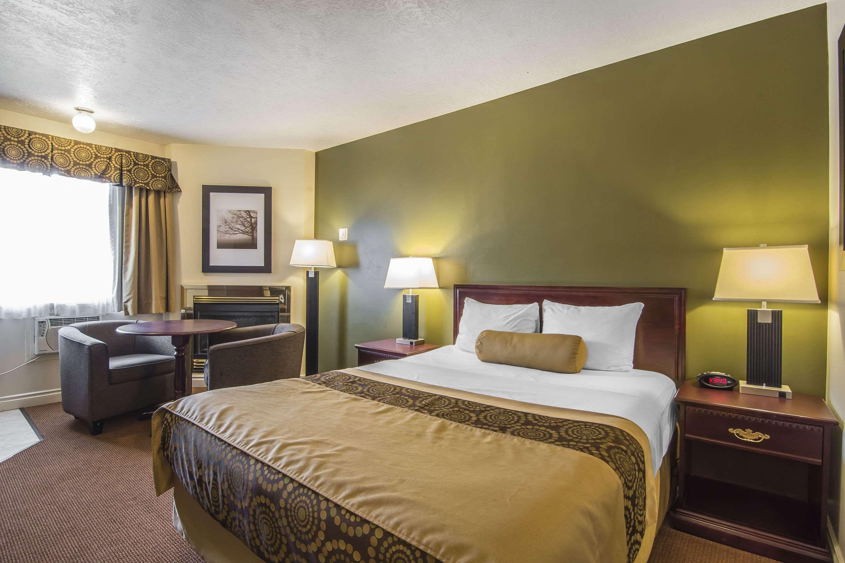 Econo Lodge Inn & Suites High Level Zewnętrze zdjęcie