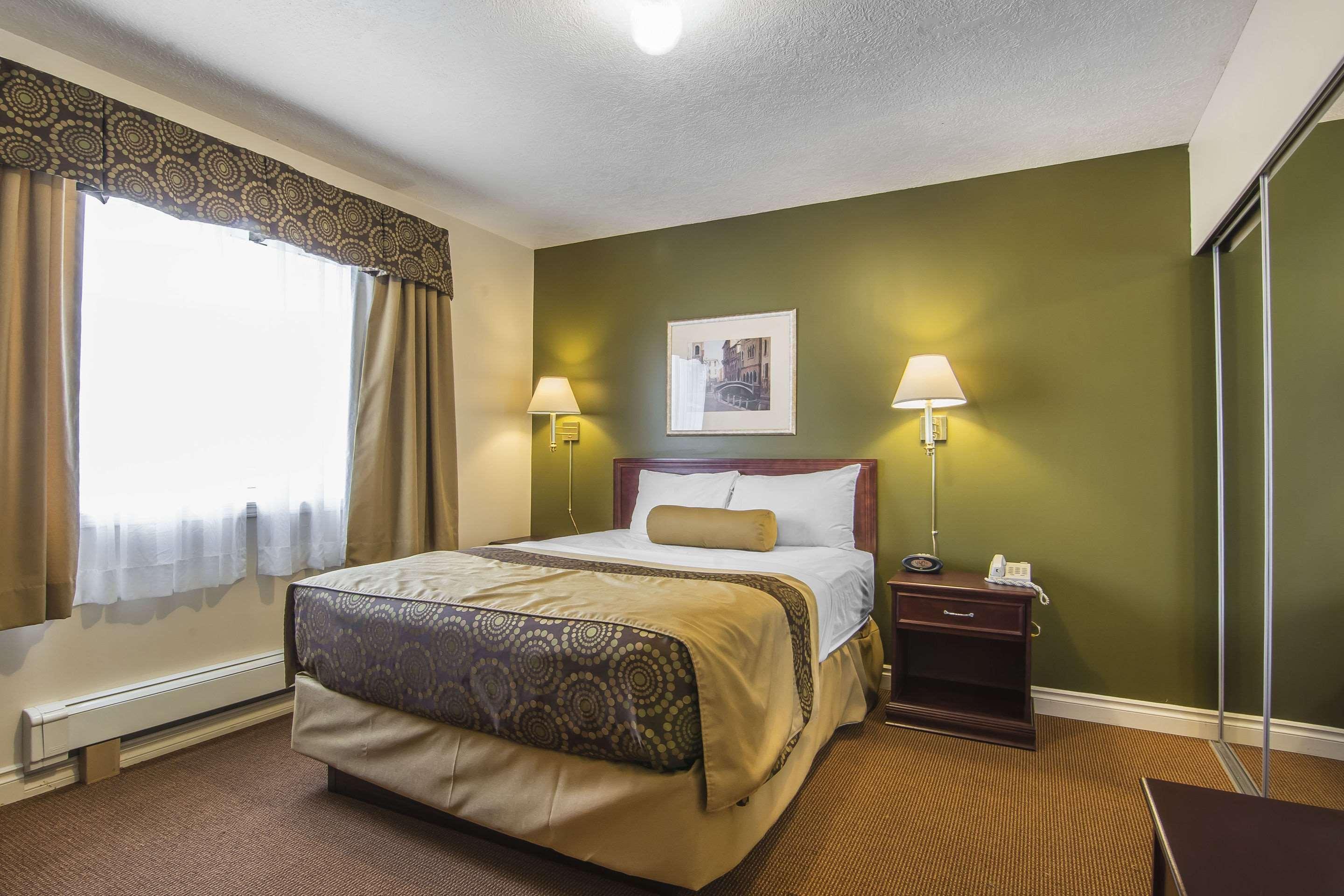 Econo Lodge Inn & Suites High Level Zewnętrze zdjęcie